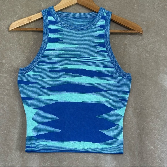 Zig Zag Blue Sleeveless Cropped Sweater Top Vest - Picture 1 of 10